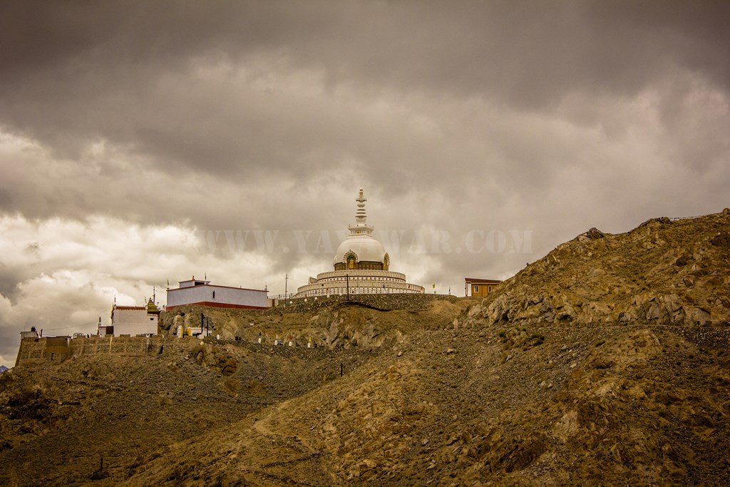 Shanti Stupa on way